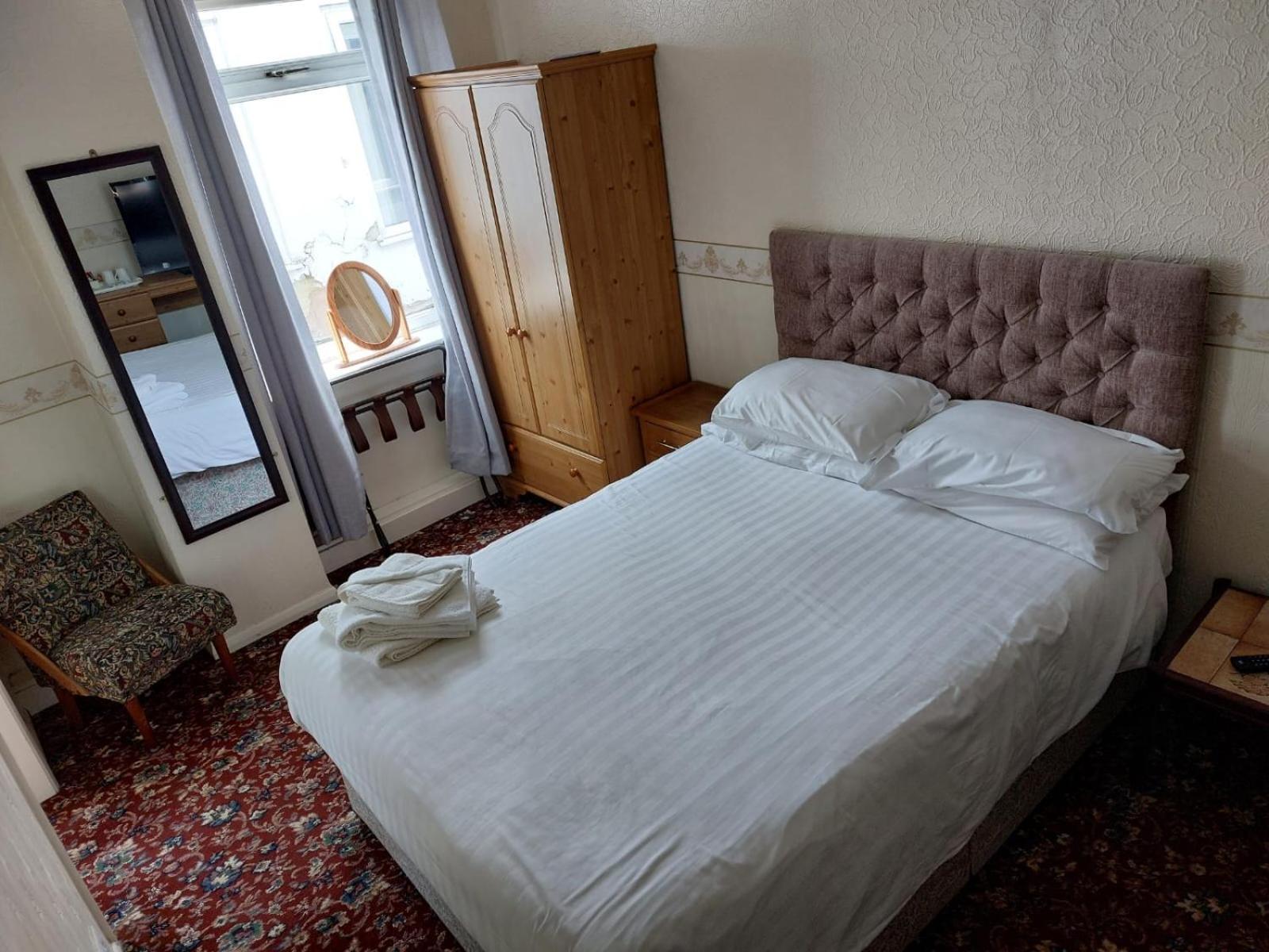 Moorville Hall Hotel Stoke-on-Trent 外观 照片